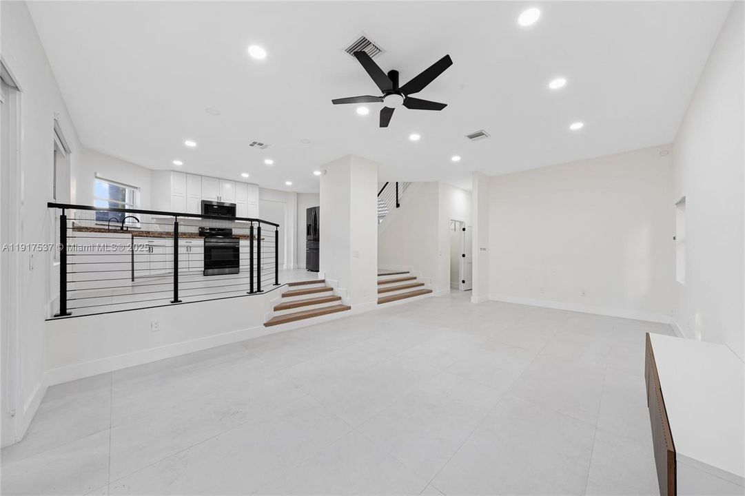 待售: $659,900 (4 贝兹, 3 浴室, 2513 平方英尺)