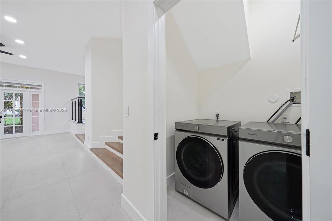 待售: $659,900 (4 贝兹, 3 浴室, 2513 平方英尺)