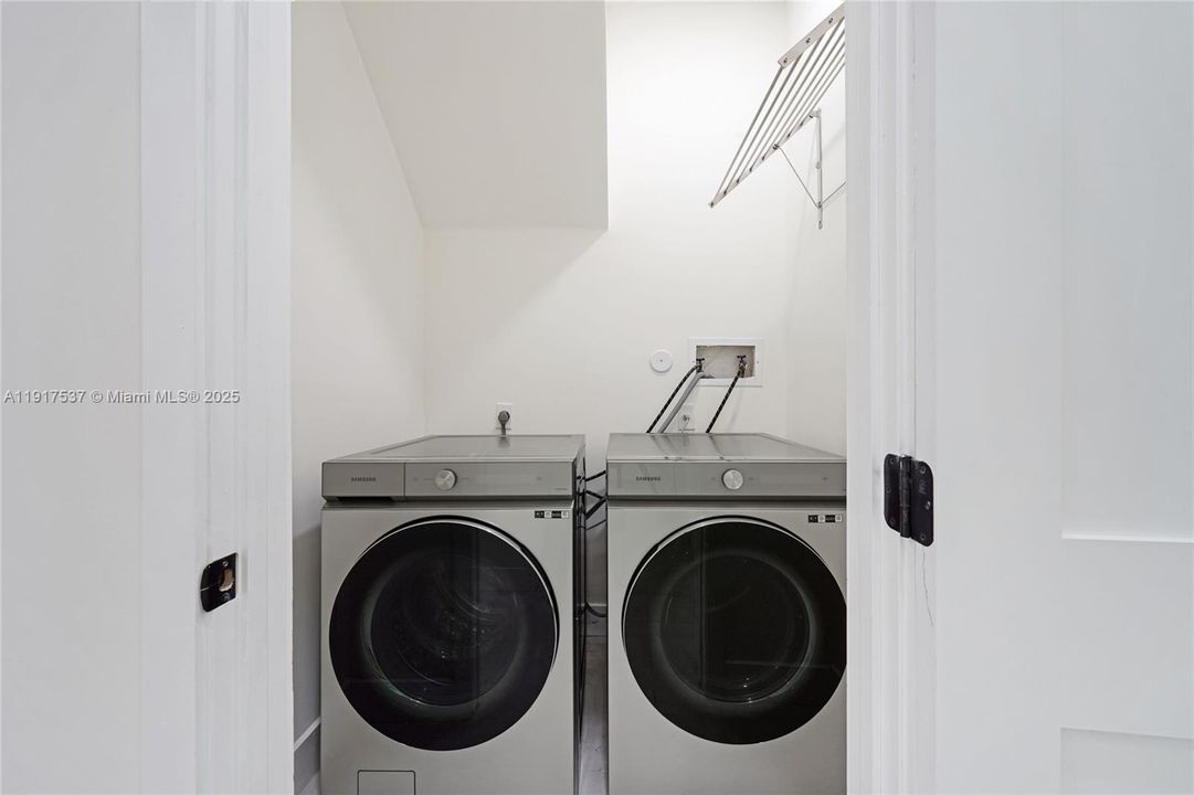 待售: $659,900 (4 贝兹, 3 浴室, 2513 平方英尺)