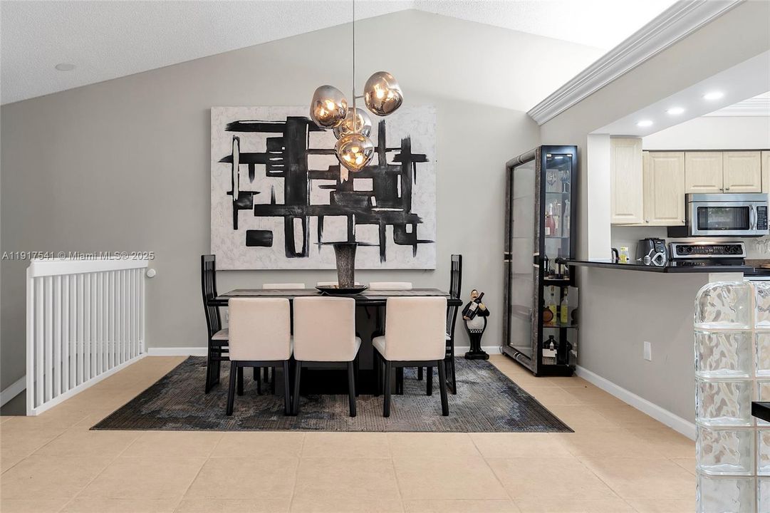 En Renta: $3,450 (3 camas, 2 baños, 1760 Pies cuadrados)