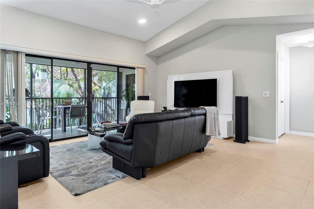 En Renta: $3,450 (3 camas, 2 baños, 1760 Pies cuadrados)