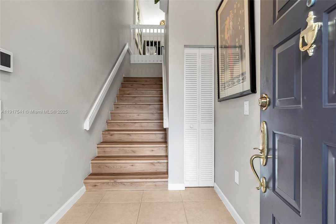 En Renta: $3,450 (3 camas, 2 baños, 1760 Pies cuadrados)