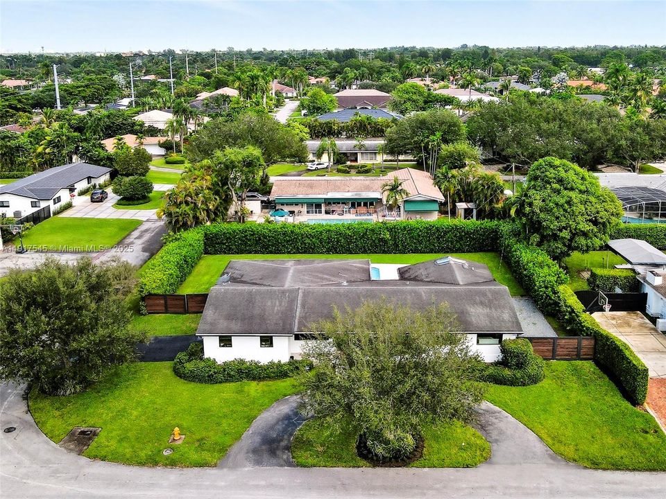 En Renta: $10,000 (4 camas, 2 baños, 2886 Pies cuadrados)