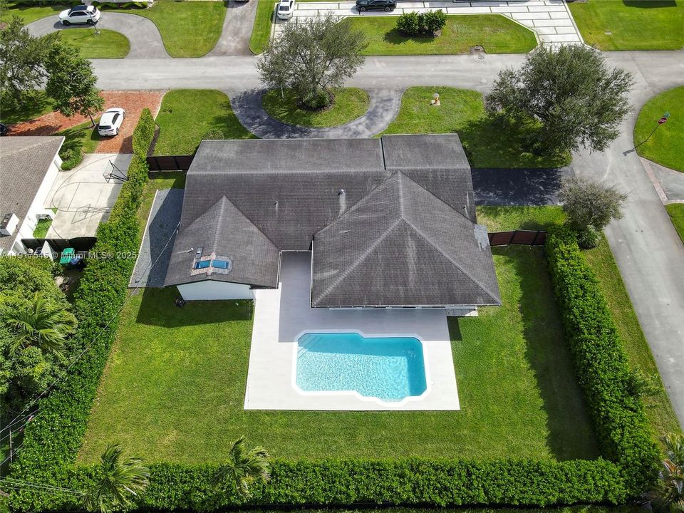 En Renta: $10,000 (4 camas, 2 baños, 2886 Pies cuadrados)