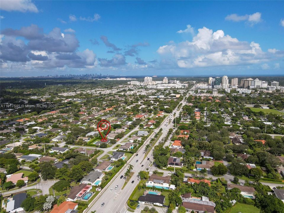 En Renta: $10,000 (4 camas, 2 baños, 2886 Pies cuadrados)