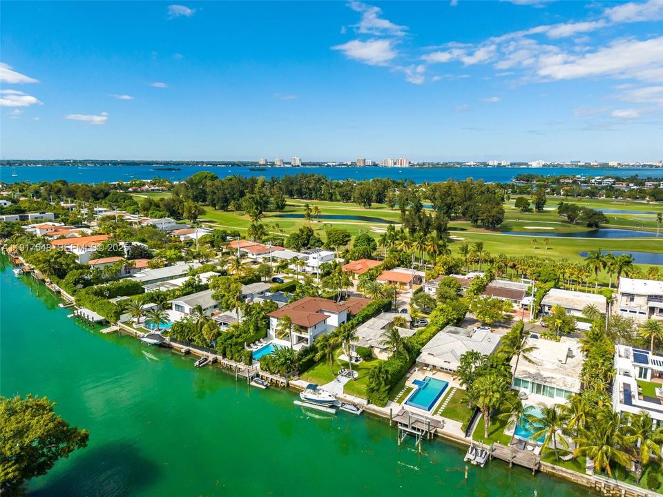 En Venta: $8,100,000 (5 camas, 5 baños, 4295 Pies cuadrados)