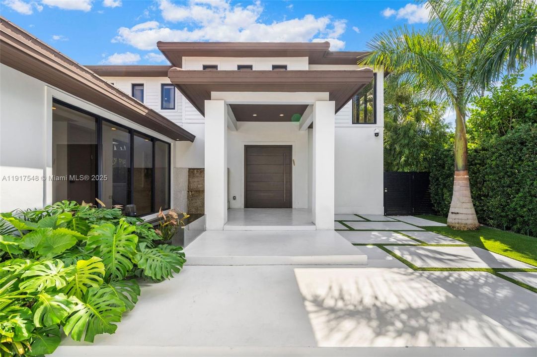 En Venta: $8,100,000 (5 camas, 5 baños, 4295 Pies cuadrados)