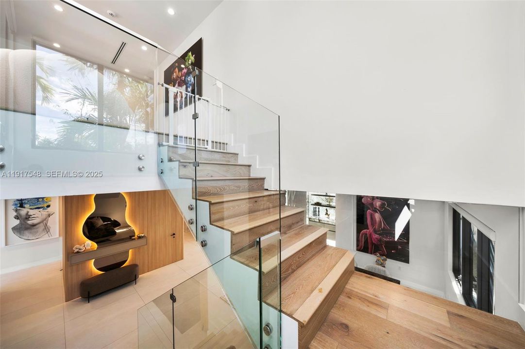 En Venta: $8,100,000 (5 camas, 5 baños, 4295 Pies cuadrados)