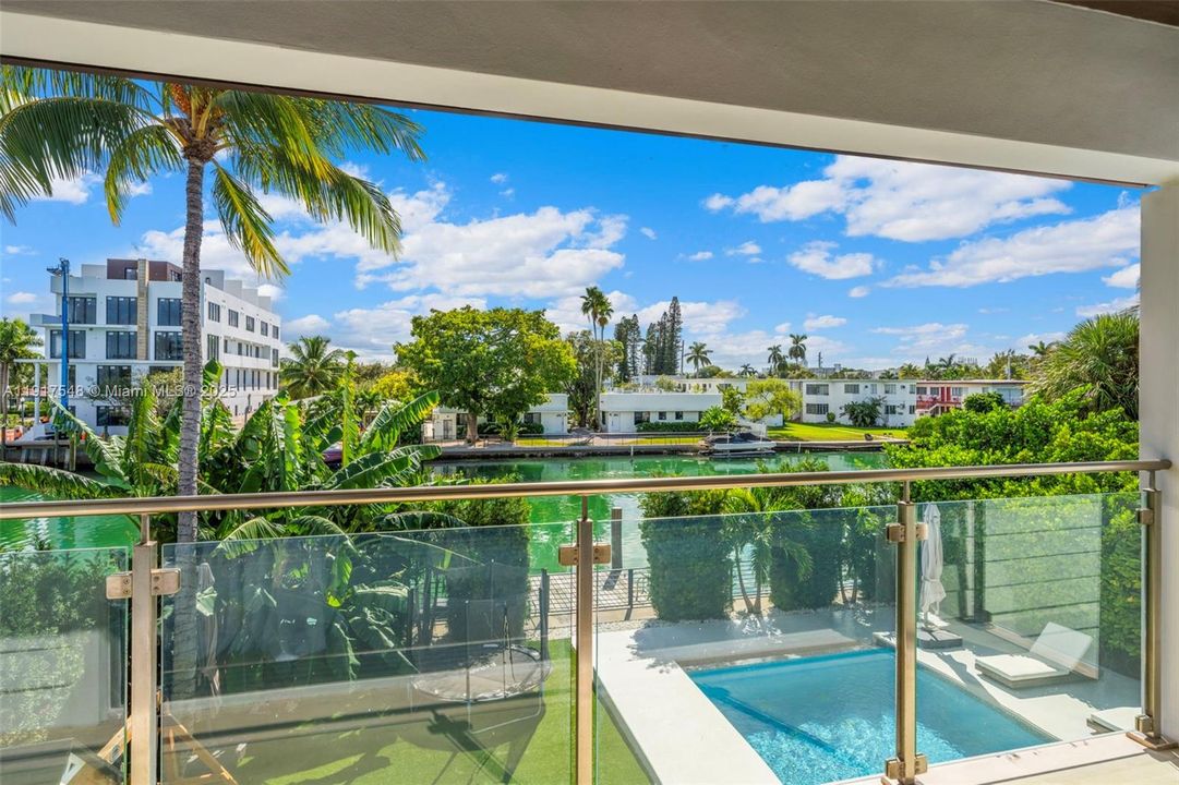 En Venta: $8,100,000 (5 camas, 5 baños, 4295 Pies cuadrados)