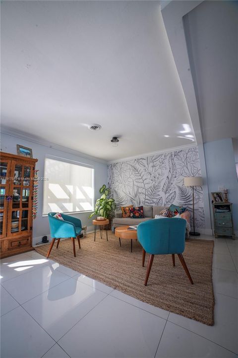 Active With Contract: $1,530,000 (3 beds, 2 baths, 1819 Square Feet)