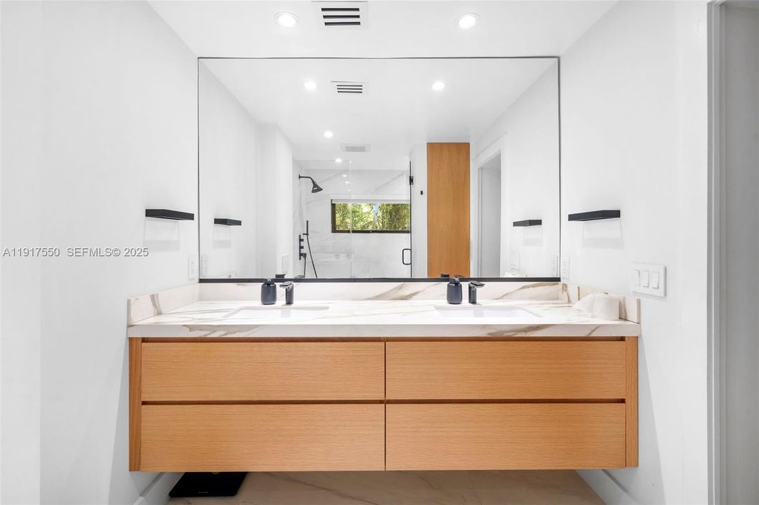 For Sale: $3,800,000 (4 beds, 3 baths, 3727 Square Feet)