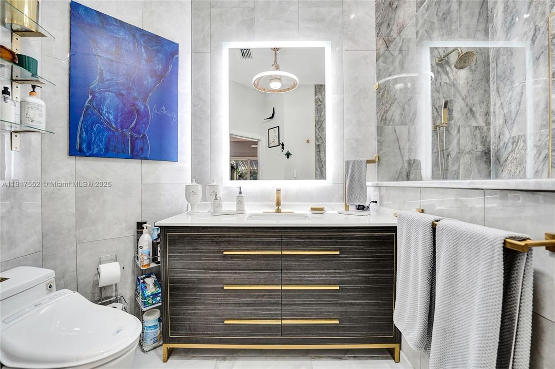 Active With Contract: $695,000 (3 beds, 3 baths, 1961 Square Feet)