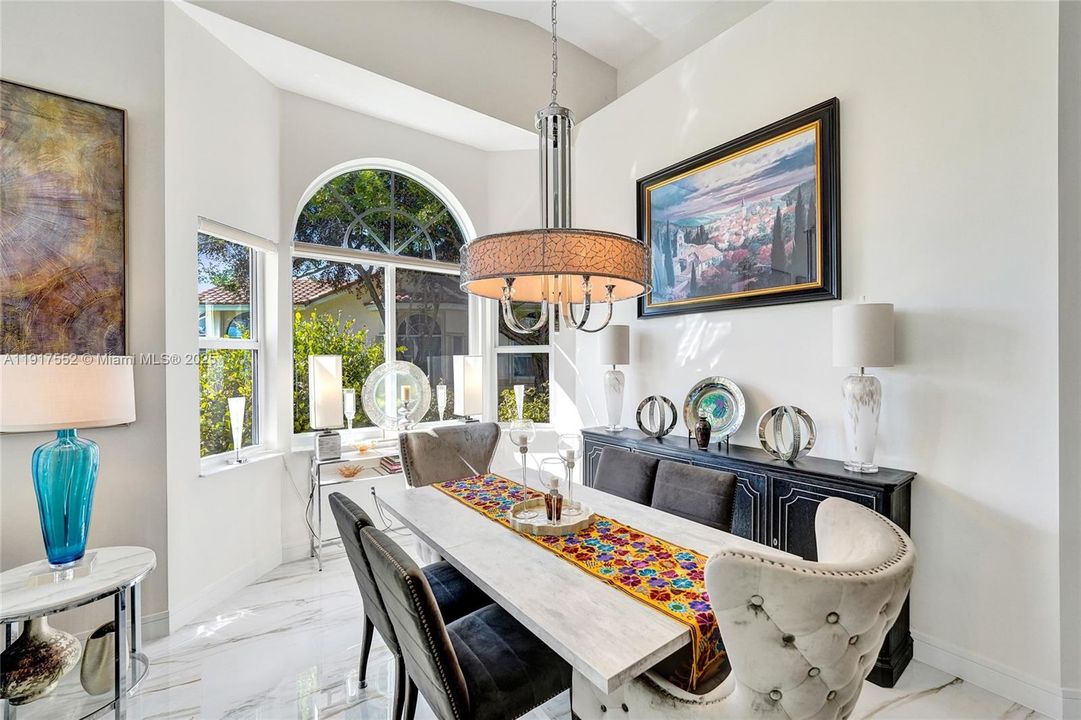 Active With Contract: $695,000 (3 beds, 3 baths, 1961 Square Feet)