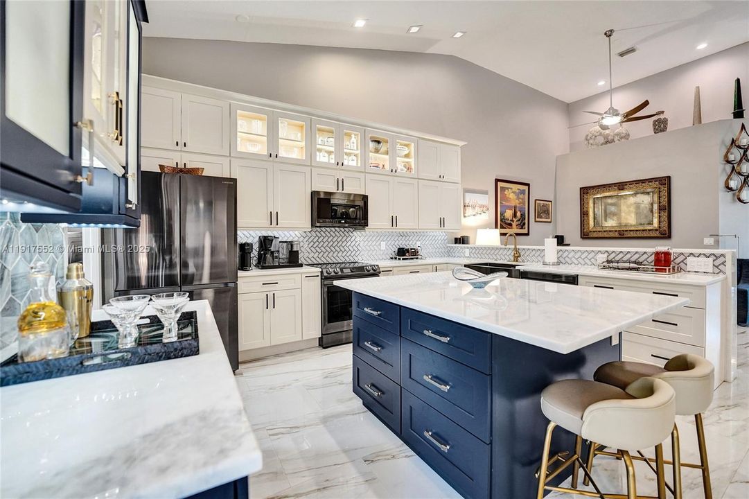 Active With Contract: $695,000 (3 beds, 3 baths, 1961 Square Feet)