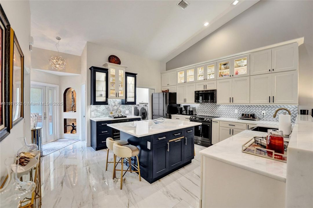 Active With Contract: $695,000 (3 beds, 3 baths, 1961 Square Feet)