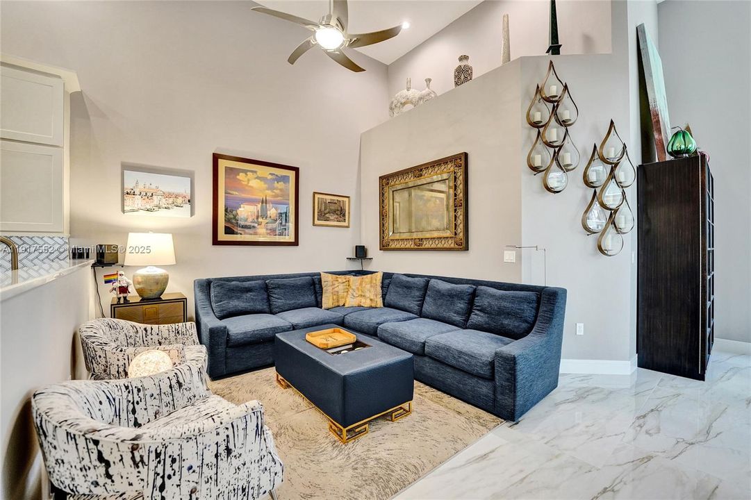 Active With Contract: $695,000 (3 beds, 3 baths, 1961 Square Feet)