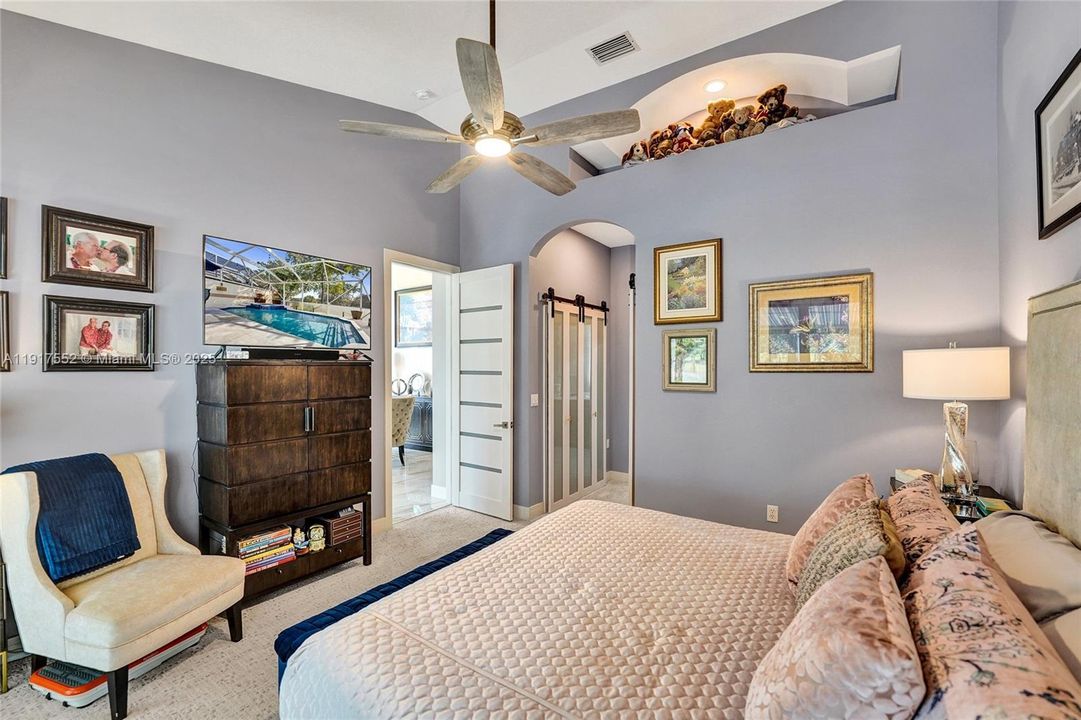 Active With Contract: $695,000 (3 beds, 3 baths, 1961 Square Feet)