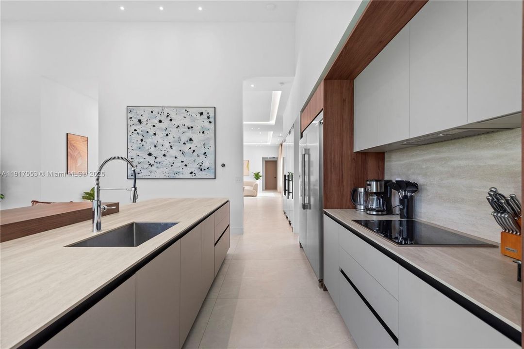 En Renta: $50,000 (9 camas, 9 baños, 5123 Pies cuadrados)