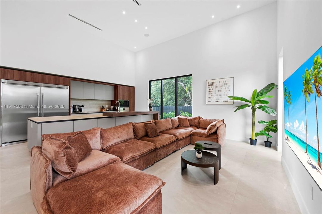 En Renta: $50,000 (9 camas, 9 baños, 5123 Pies cuadrados)