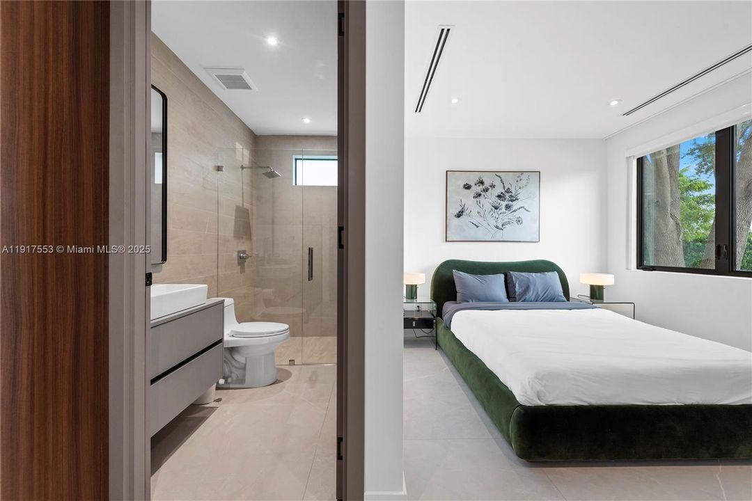 En Renta: $50,000 (9 camas, 9 baños, 5123 Pies cuadrados)