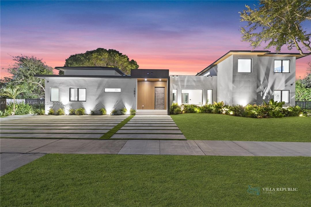 En Renta: $50,000 (9 camas, 9 baños, 5123 Pies cuadrados)