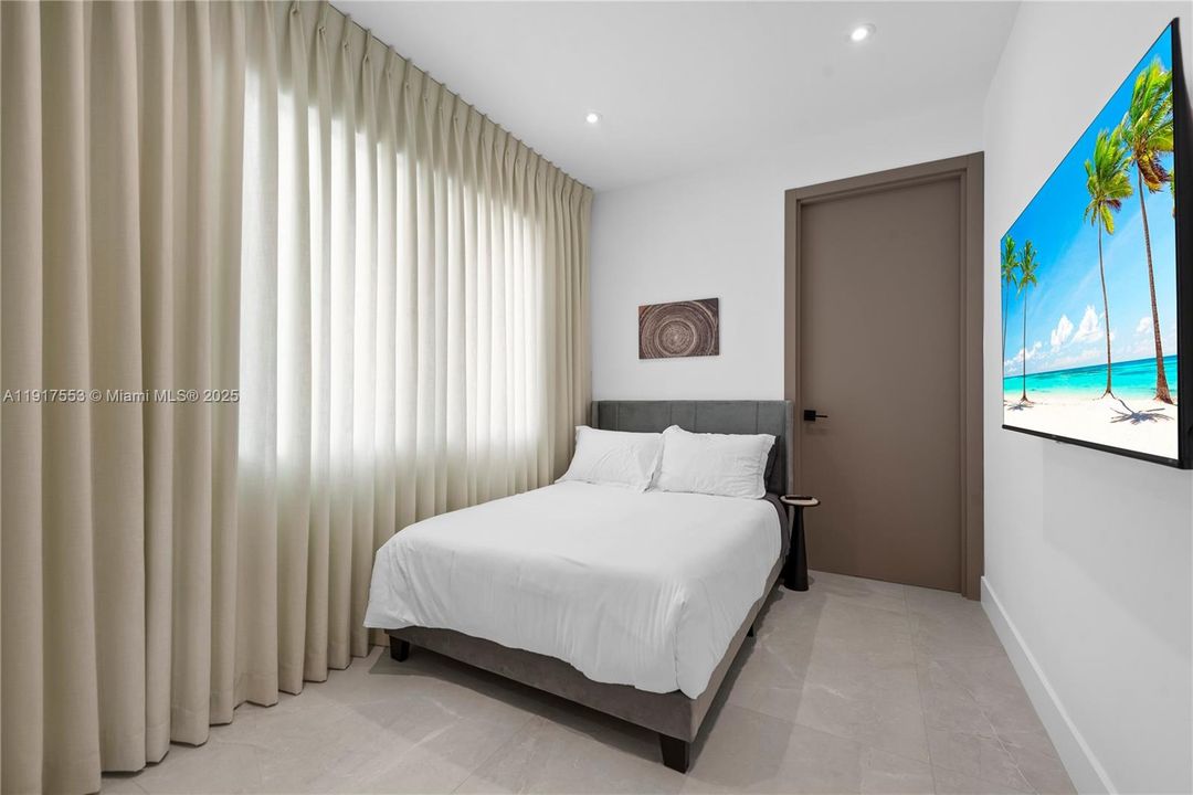 En Renta: $50,000 (9 camas, 9 baños, 5123 Pies cuadrados)