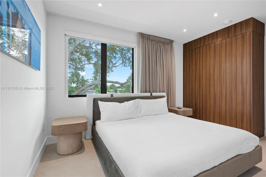 En Renta: $50,000 (9 camas, 9 baños, 5123 Pies cuadrados)