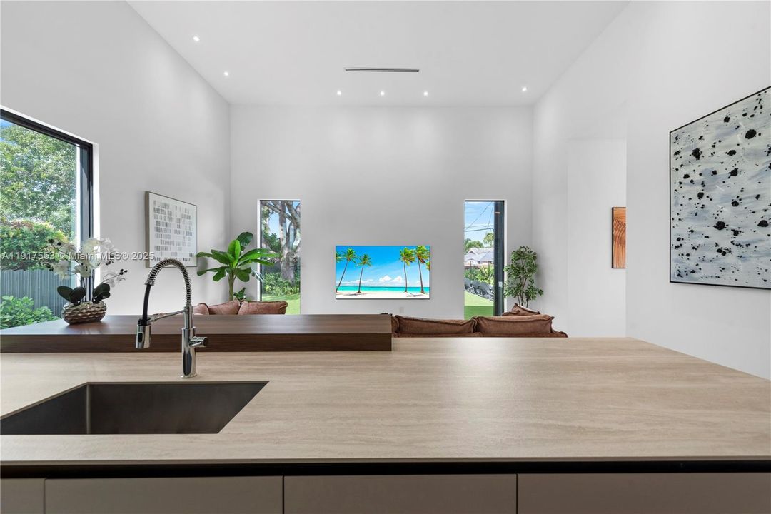 En Renta: $50,000 (9 camas, 9 baños, 5123 Pies cuadrados)