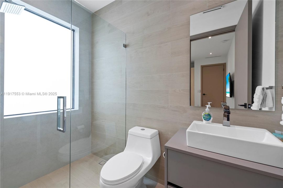 En Renta: $50,000 (9 camas, 9 baños, 5123 Pies cuadrados)