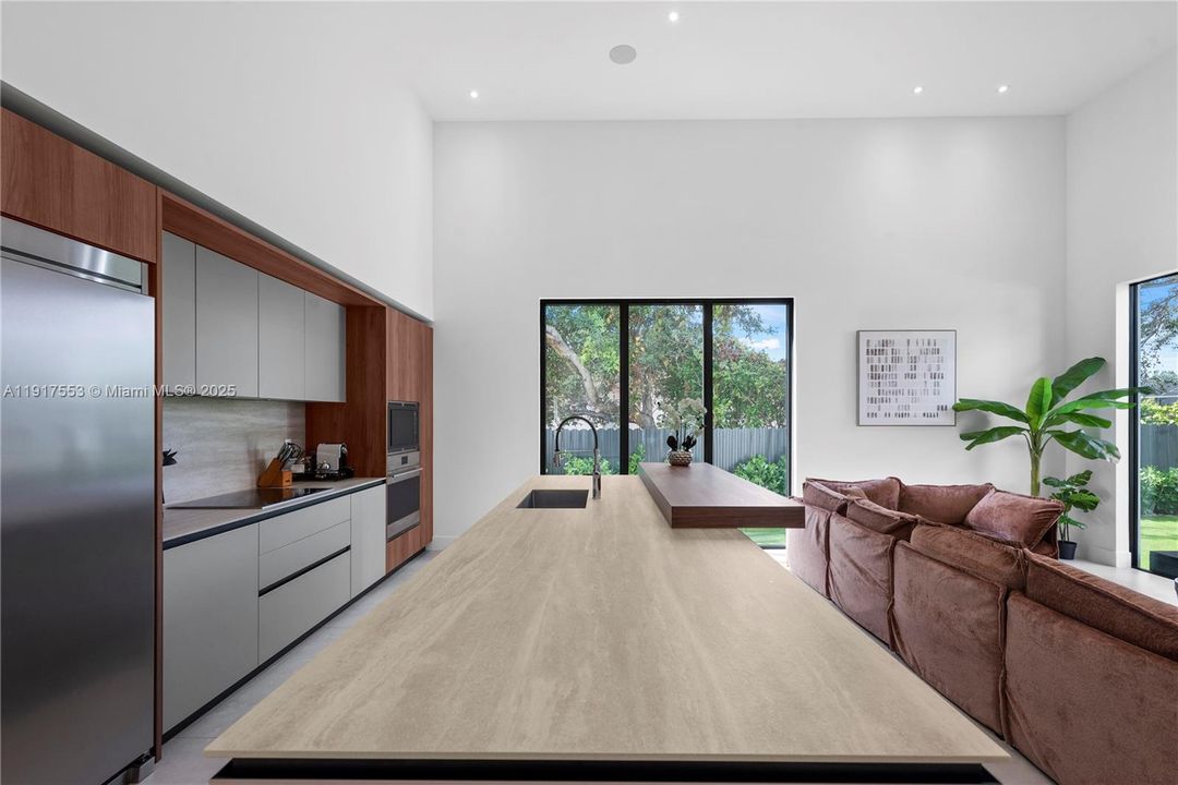 En Renta: $50,000 (9 camas, 9 baños, 5123 Pies cuadrados)