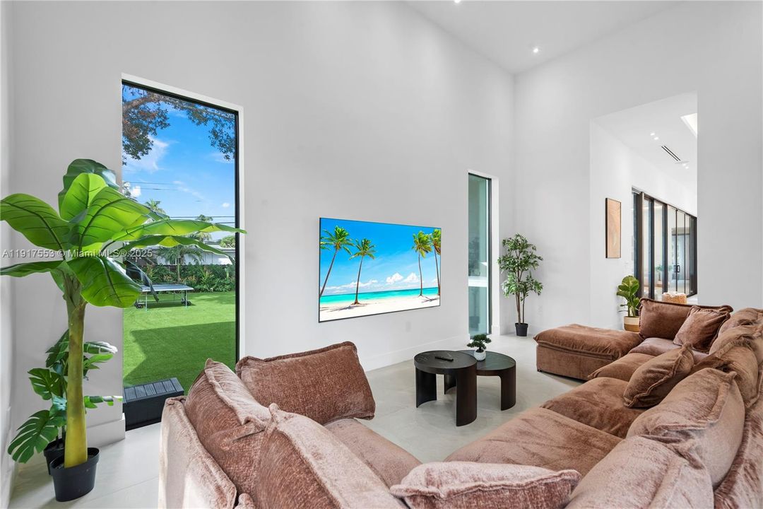 En Renta: $50,000 (9 camas, 9 baños, 5123 Pies cuadrados)