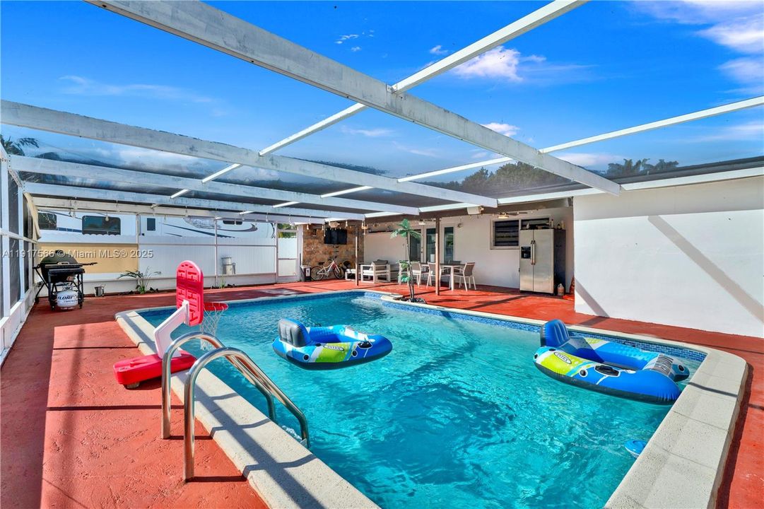 待售: $679,000 (3 贝兹, 2 浴室, 1174 平方英尺)