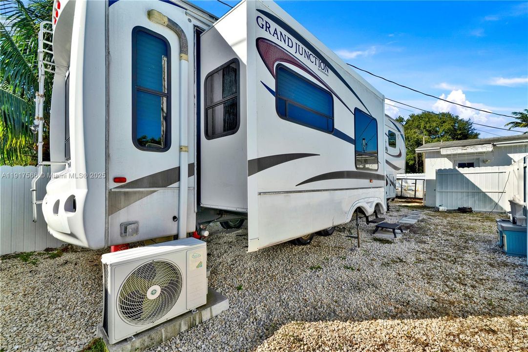 待售: $679,000 (3 贝兹, 2 浴室, 1174 平方英尺)