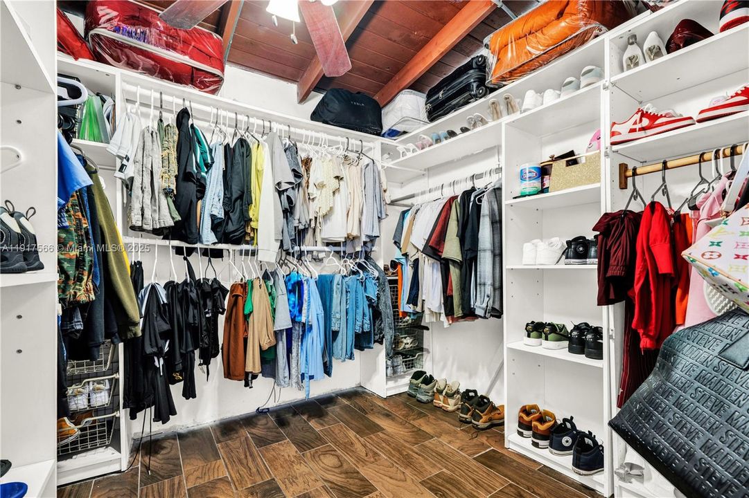 待售: $679,000 (3 贝兹, 2 浴室, 1174 平方英尺)