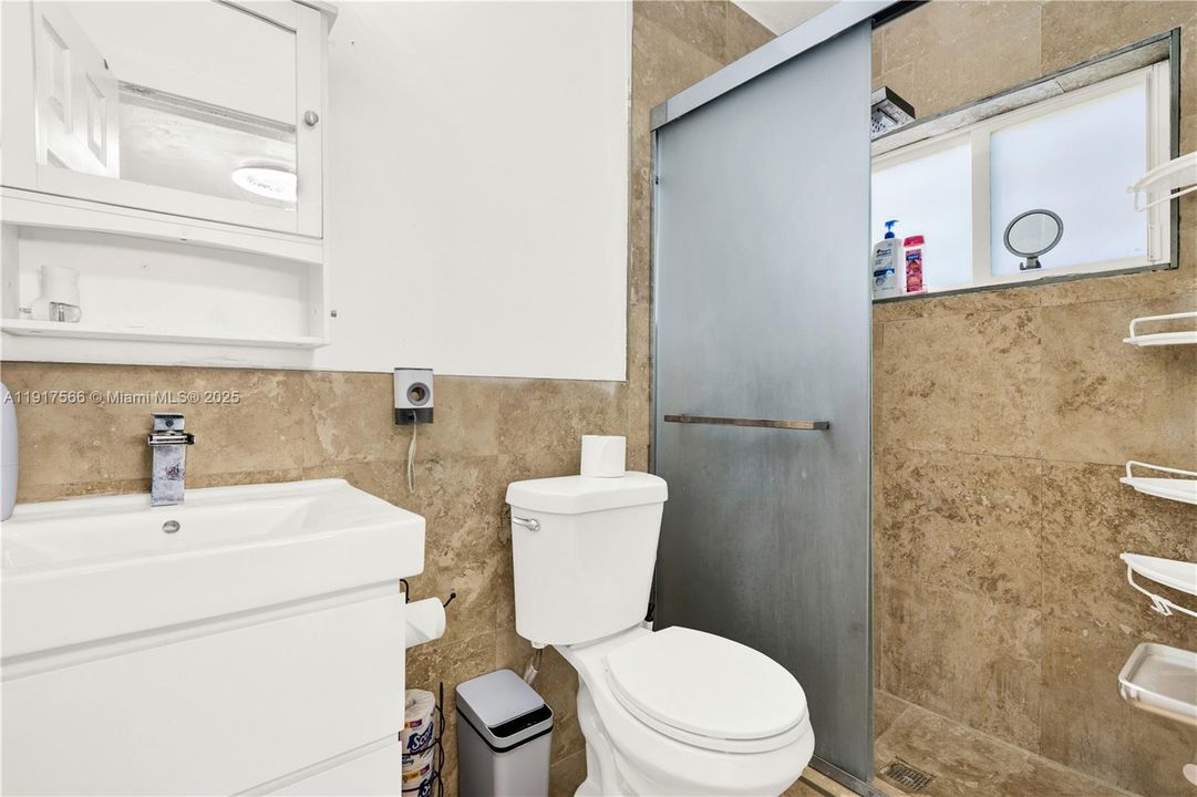 待售: $679,000 (3 贝兹, 2 浴室, 1174 平方英尺)