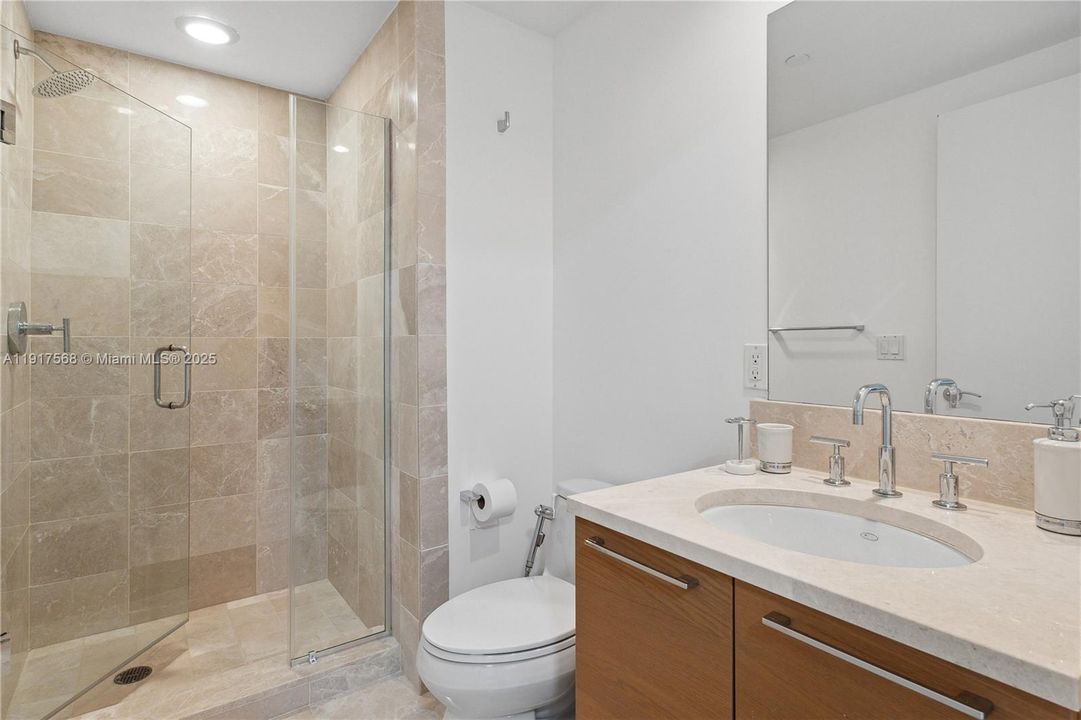 Active With Contract: $9,000 (3 beds, 3 baths, 1479 Square Feet)