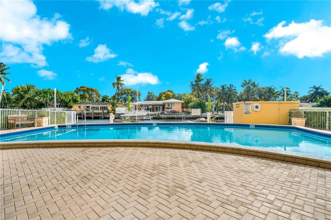 En Venta: $230,000 (1 camas, 1 baños, 806 Pies cuadrados)