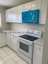 For Sale: $325,000 (2 beds, 2 baths, 1026 Square Feet)