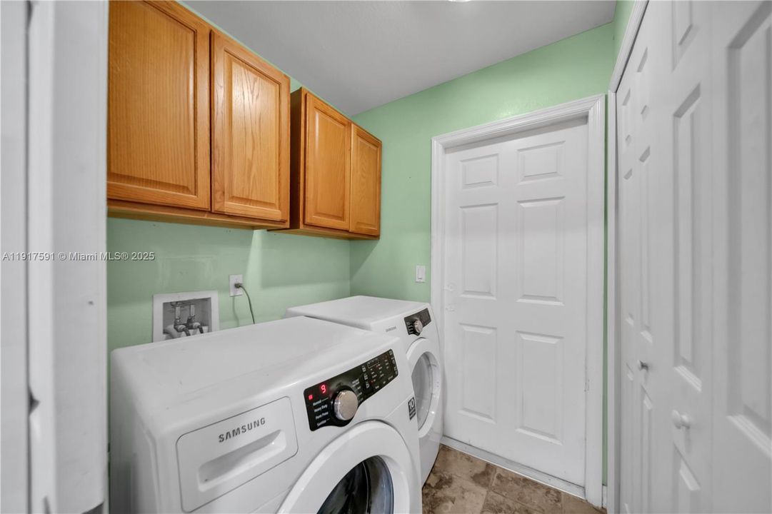 For Sale: $299,900 (3 beds, 2 baths, 0 Square Feet)