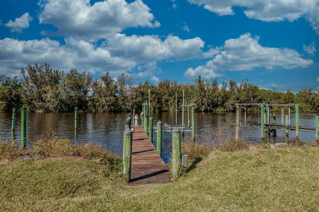Dock