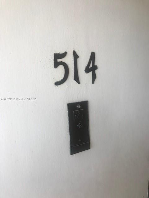 待售: $204,000 (1 贝兹, 1 浴室, 741 平方英尺)