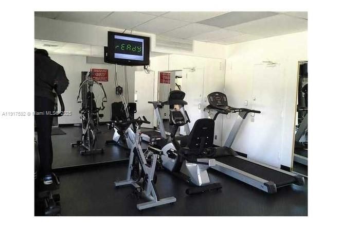 待售: $204,000 (1 贝兹, 1 浴室, 741 平方英尺)