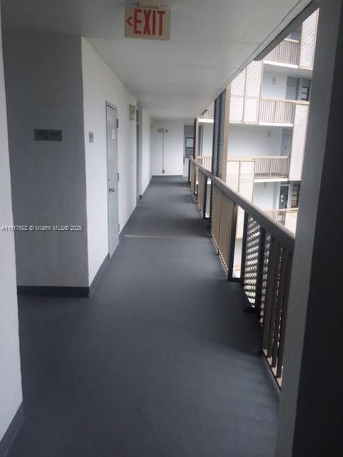 待售: $204,000 (1 贝兹, 1 浴室, 741 平方英尺)