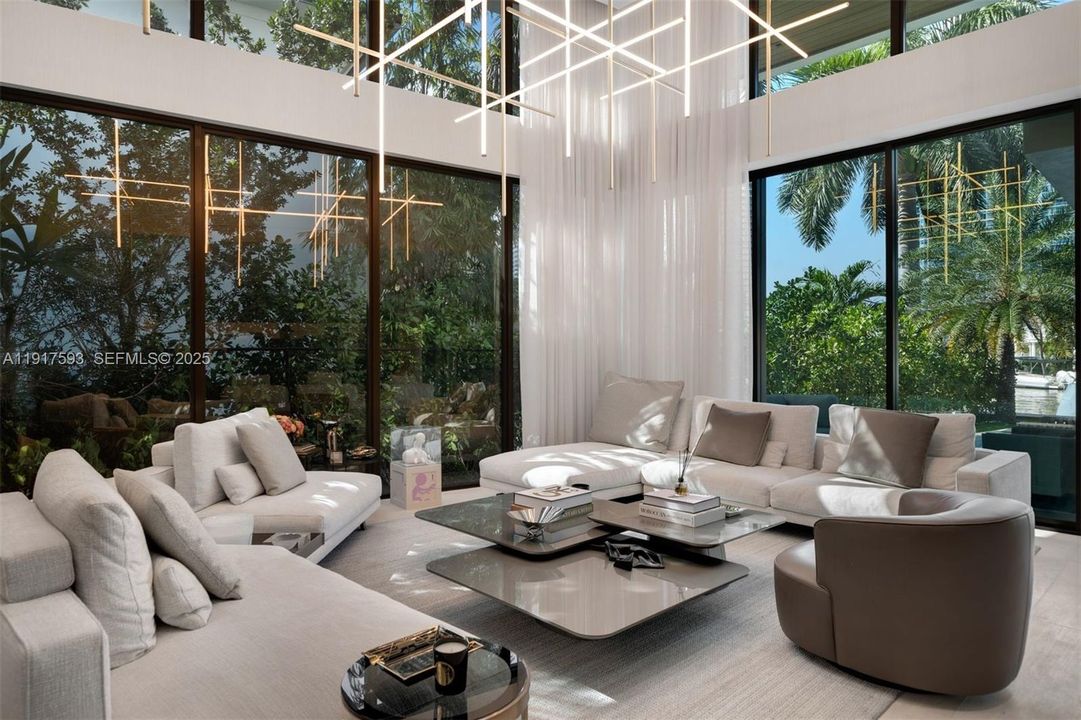 For Sale: $16,900,000 (6 beds, 6 baths, 5660 Square Feet)