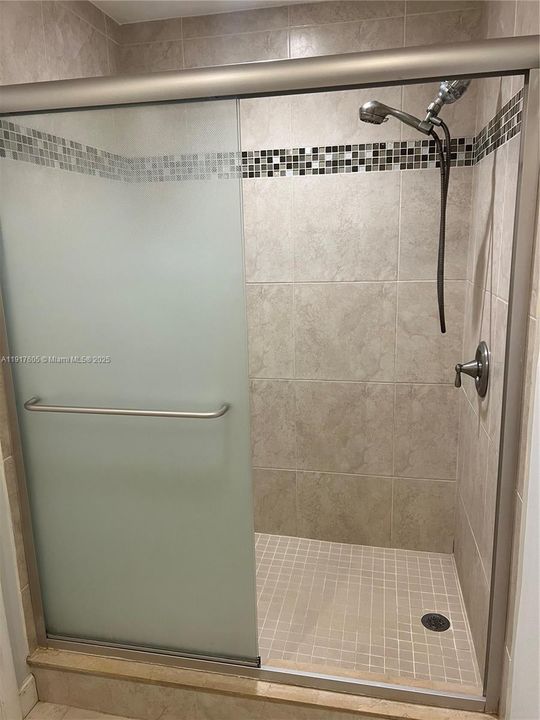 For Sale: $469,000 (2 beds, 2 baths, 1612 Square Feet)