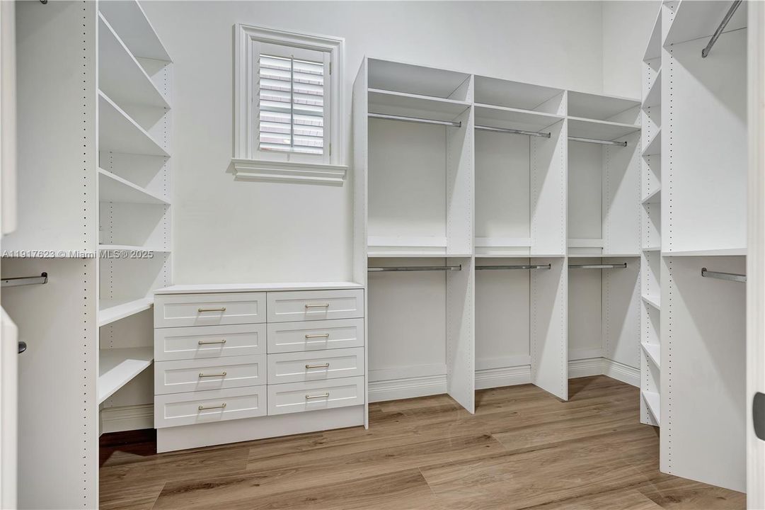 待售: $4,725,000 (4 贝兹, 4 浴室, 4292 平方英尺)