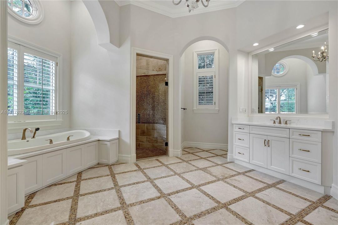 待售: $4,725,000 (4 贝兹, 4 浴室, 4292 平方英尺)