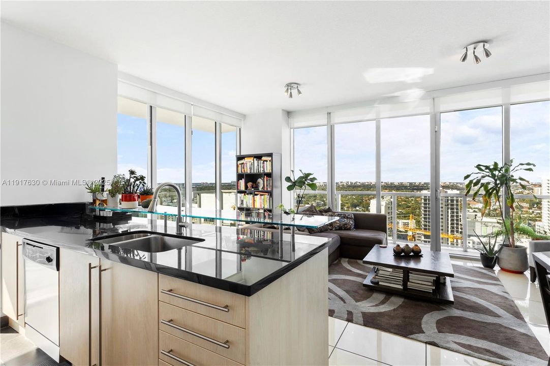 На продажу: $690,000 (2 спален, 2 ванн, 1099 Квадратных фут)