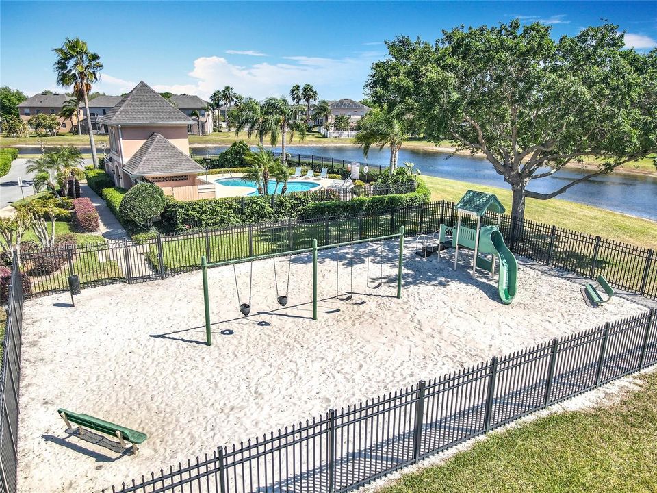 В аренду: $4,200 (5 спален, 3 ванн, 2804 Квадратных фут)