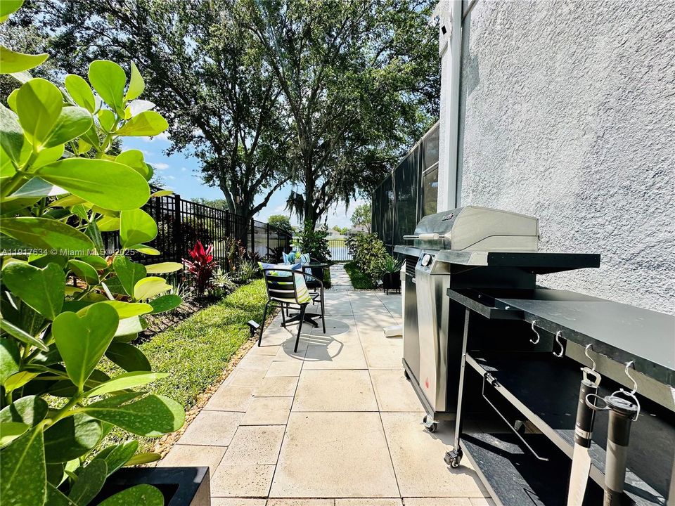 В аренду: $4,200 (5 спален, 3 ванн, 2804 Квадратных фут)